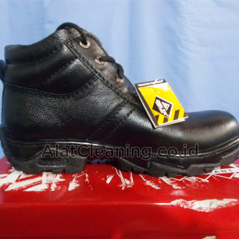 Sepatu Safety Delta (Model Tali)